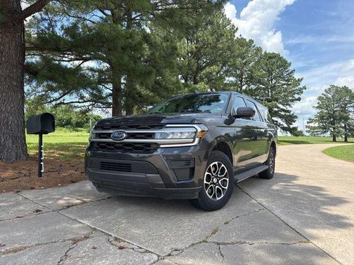 Gray Metallic 2024 Ford Expedition Max XLT