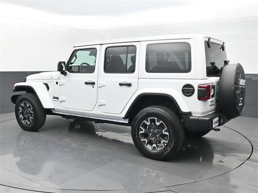 2025 Jeep Wrangler 4-Door Sahara 4x4