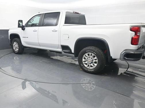 Summit White 2024 Chevrolet Silverado 2500 LT