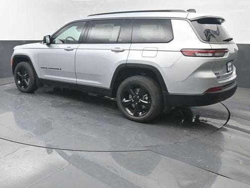 Silver Zynith 2026 Jeep Grand Cherokee L Limited