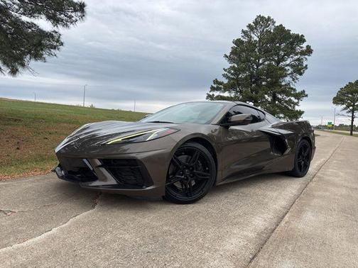 Zeus Bronze Metallic 2021 Chevrolet Corvette Stingray w/2LT