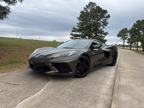 Zeus Bronze Metallic 2021 Chevrolet Corvette Stingray w/2LT