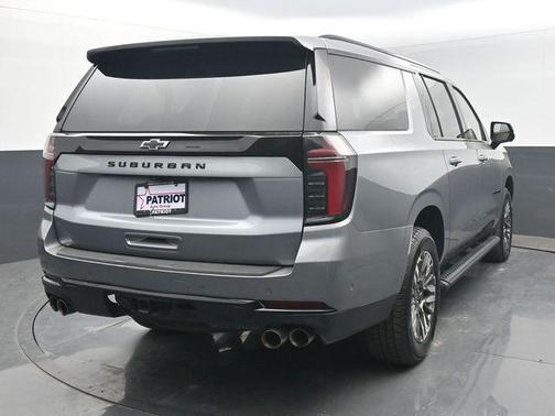 2025 Chevrolet Suburban 4WD Z71