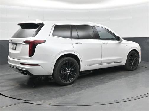 2024 Cadillac XT6 Premium Luxury FWD