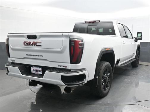 2024 GMC Sierra 2500 AT4
