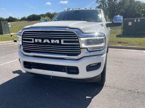 2024 RAM 3500 Laramie Crew Cab 4x4 6'4' Box