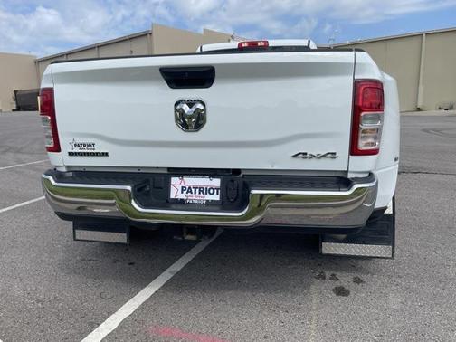 2024 RAM 3500 Big Horn Crew Cab 4x4 8' Box