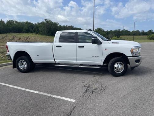 2024 RAM 3500 Big Horn Crew Cab 4x4 8' Box