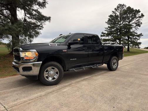 2020 RAM 2500 Tradesman Crew Cab 4x4 6'4' Box
