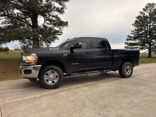 2020 RAM 2500 Tradesman Crew Cab 4x4 6'4' Box