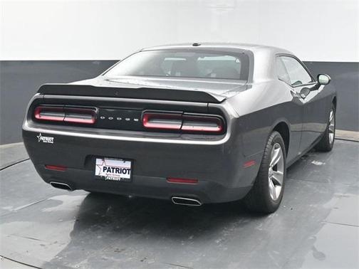 2022 Dodge Challenger SXT