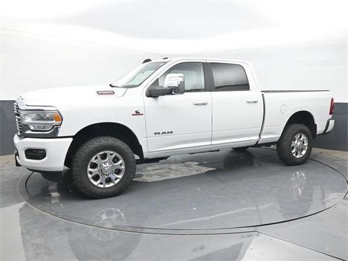 2024 RAM 2500 Laramie Crew Cab 4x4 6'4' Box