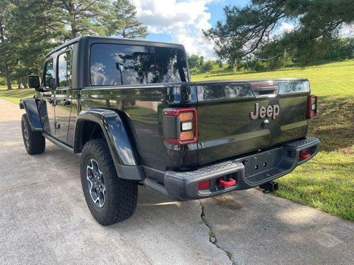 Black Clearcoat 2023 Jeep Gladiator Rubicon
