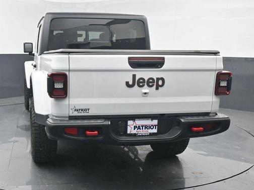 Bright White Clearcoat 2023 Jeep Gladiator Rubicon