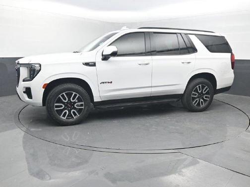 Summit White 2023 GMC Yukon 4WD AT4