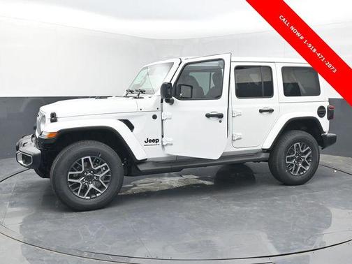 Bright White Clearcoat 2026 Jeep Wrangler 4-Door Sahara 4x4