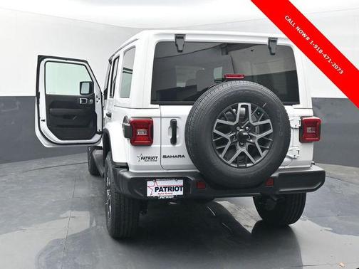 Bright White Clearcoat 2026 Jeep Wrangler 4-Door Sahara 4x4