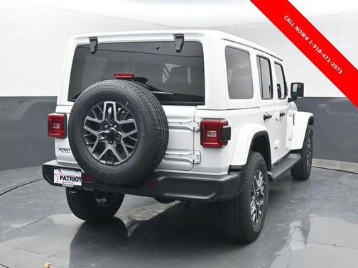 Bright White Clearcoat 2026 Jeep Wrangler 4-Door Sahara 4x4