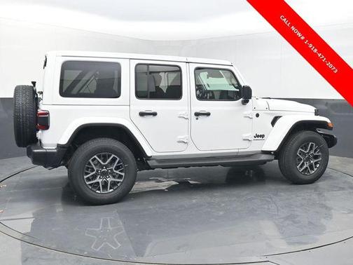 Bright White Clearcoat 2026 Jeep Wrangler 4-Door Sahara 4x4