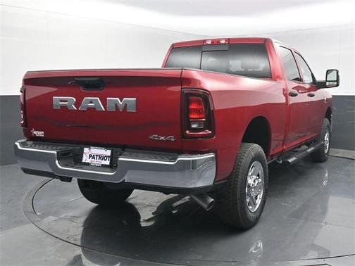 2026 RAM 2500 Tradesman Crew Cab 4x4 6'4' Box