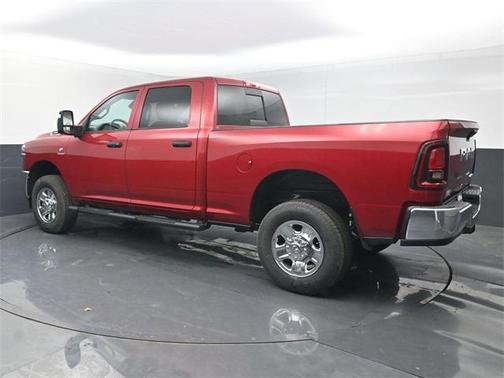 2026 RAM 2500 Tradesman Crew Cab 4x4 6'4' Box