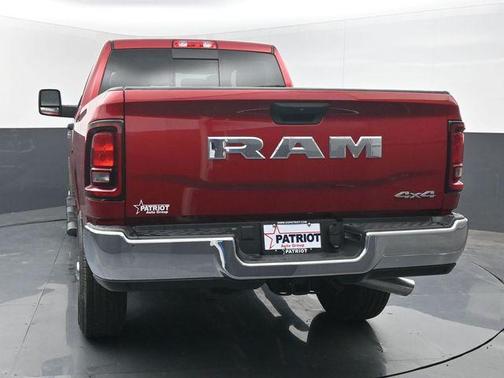 Molten Red Pearlcoat 2026 RAM 2500 Tradesman Crew Cab 4x4 6'4' Box