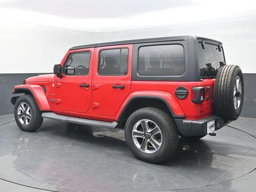 Firecracker Red Clearcoat 2019 Jeep Wrangler Unlimited Sahara