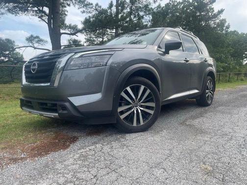 Gun Metallic 2025 Nissan Pathfinder Platinum 4WD