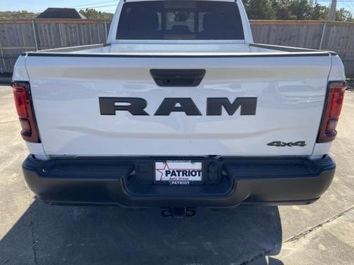 2025 RAM 2500 Tradesman Crew Cab 4x4 6'4' Box