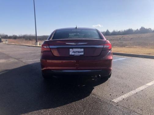 2014 Chrysler 200 Touring