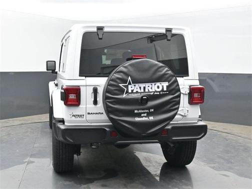 2025 Jeep Wrangler 4-Door Sahara 4x4