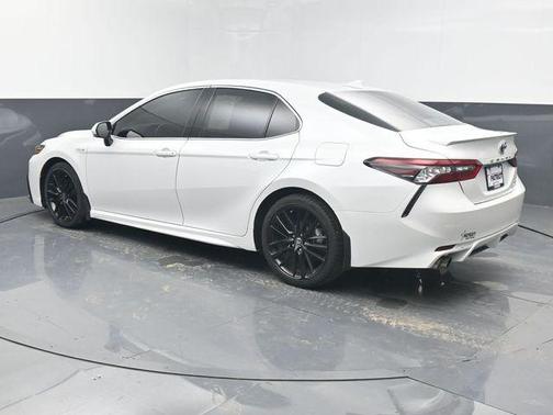Wind Chill Pearl 2021 Toyota Camry XSE