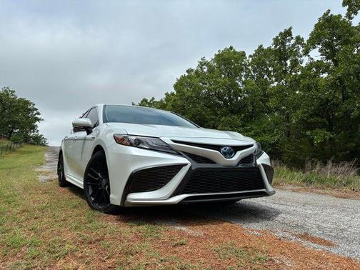 Wind Chill Pearl 2021 Toyota Camry XSE