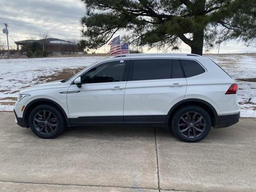 2023 Volkswagen Tiguan 2.0T SE
