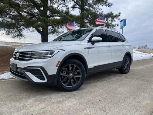 2023 Volkswagen Tiguan 2.0T SE