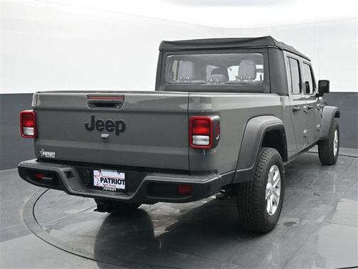 2021 Jeep Gladiator Sport
