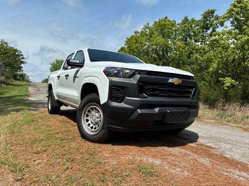 Summit White 2024 Chevrolet Colorado WT