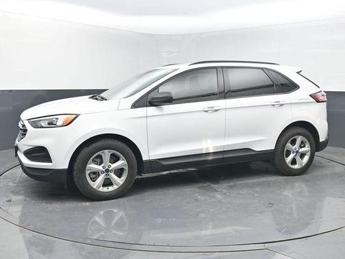 Oxford White 2022 Ford Edge SE
