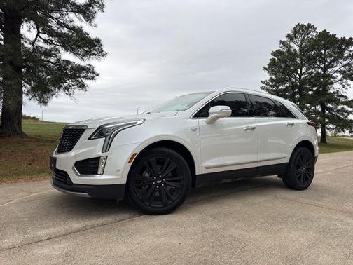 Crystal White Tricoat 2020 Cadillac XT5 Premium Luxury