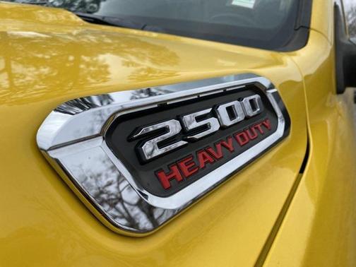 2020 RAM 2500 Big Horn Regular Cab 4x4 8' Box