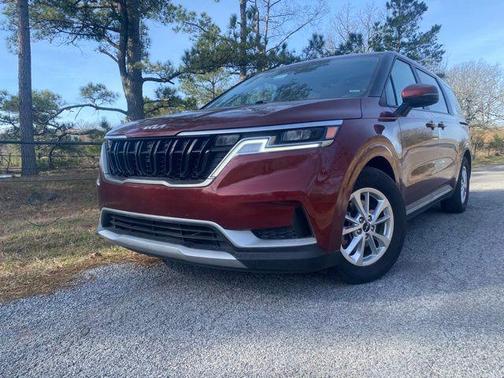 2023 Kia Carnival LX