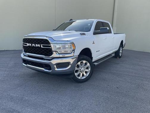 2022 RAM 3500 Big Horn Crew Cab 4x4 8' Box