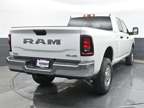 2025 RAM 2500 Tradesman Crew Cab 4x4 6'4' Box