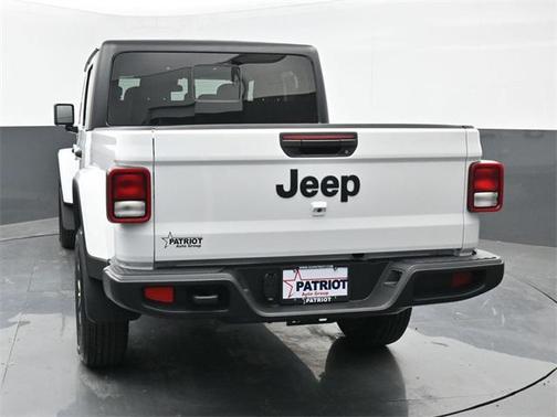 2024 Jeep Gladiator Sport S