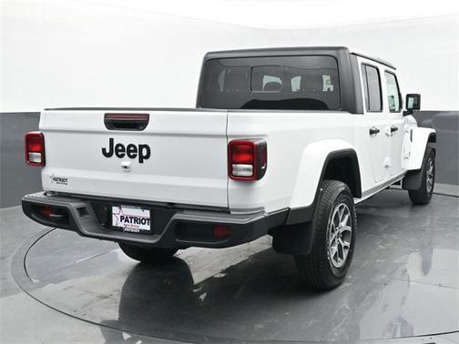 2024 Jeep Gladiator Sport S