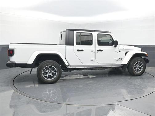 2024 Jeep Gladiator Sport S