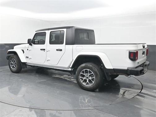2024 Jeep Gladiator Sport S