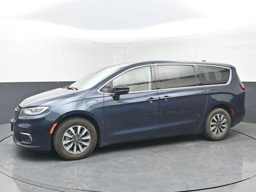 Fathom Blue Pearlcoat 2024 Chrysler Pacifica Hybrid Select