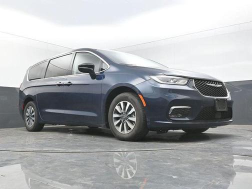 Fathom Blue Pearlcoat 2024 Chrysler Pacifica Hybrid Select