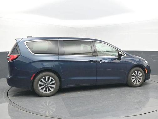 Fathom Blue Pearlcoat 2024 Chrysler Pacifica Hybrid Select
